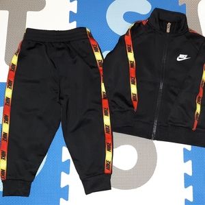 Nike 2piece tracksuit